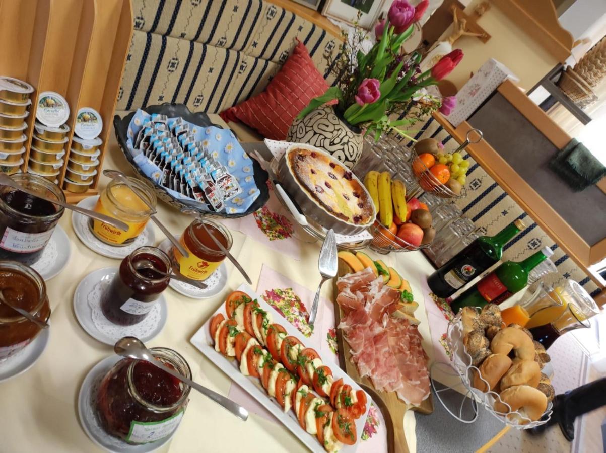 Hotel & Fruehstueckspension Raabtal 펠드바흐 외부 사진
