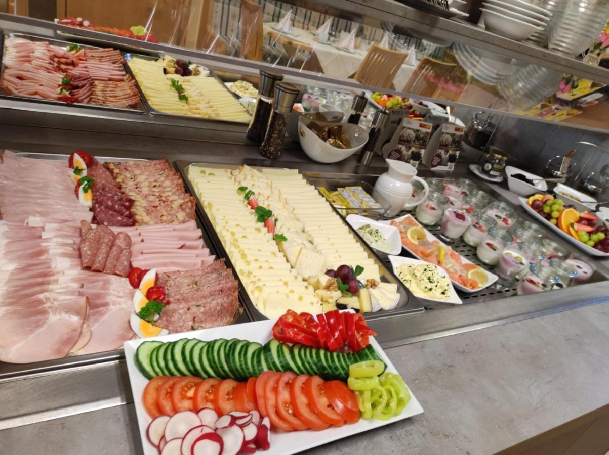 Hotel & Fruehstueckspension Raabtal 펠드바흐 외부 사진
